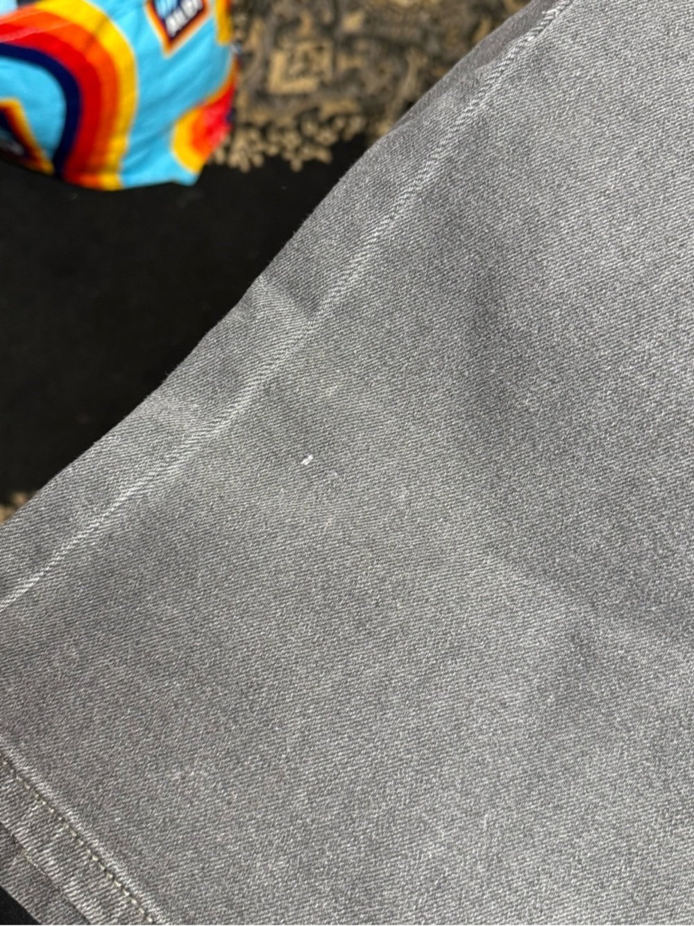 Old Navy Men's Slim Straight Gray Stretch Jeans - Picture 5 of 7